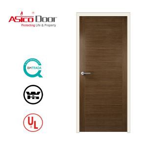 Fa kandalló ajtó a szállodához